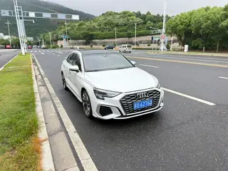 Audi A3 2022 A3L Limousine 35 TFSI Aggressive Sport exterior photo 3 Audi A3 2022 A3L Limousine 35 TFSI Aggressive Sport exterior photo 3