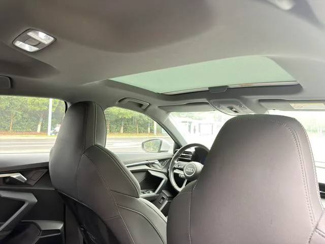 Audi A3 2022 A3L Limousine 35 TFSI Aggressive Sport interior photo 14 Audi A3 2022 A3L Limousine 35 TFSI Aggressive Sport interior photo 14