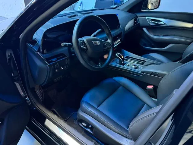 Cadillac CT5 2024 28T Luxury type interior photo 11 Cadillac CT5 2024 28T Luxury type interior photo 11