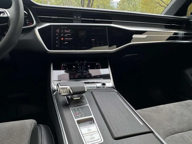 Audi A6L 2024 45 TFSI quattro Tipo dinámico de selección interior foto 10