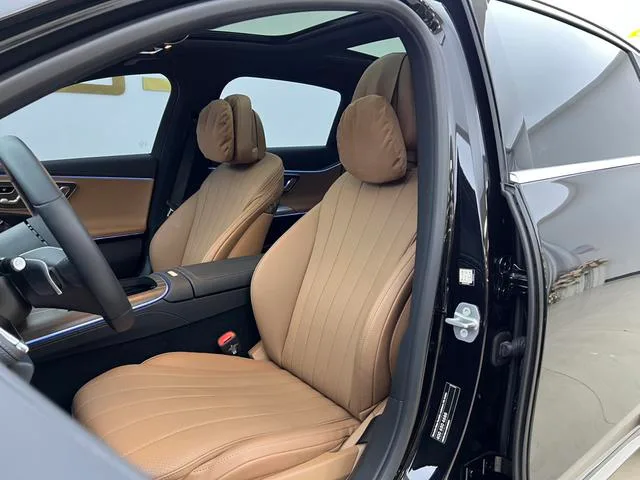 Mercedes-Benz E-Class 2025 Reforma E 300 L De lujo Coche interior foto 15 Mercedes-Benz E-Class 2025 Reforma E 300 L De lujo Coche interior foto 15