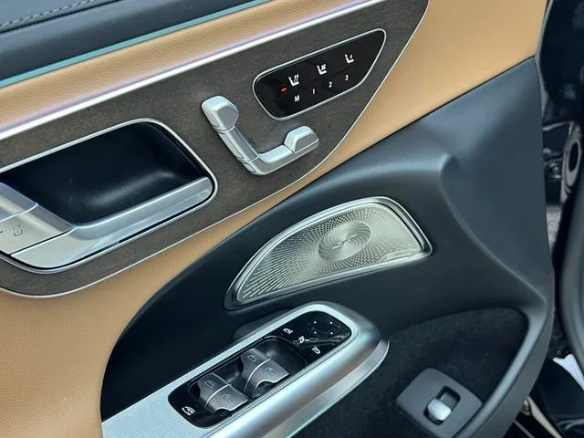 Mercedes-Benz E-Class 2025 Reforma E 300 L De lujo Coche interior foto 16 Mercedes-Benz E-Class 2025 Reforma E 300 L De lujo Coche interior foto 16