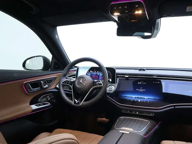 Mercedes-Benz E-Class 2025 E 300 L Luxury type Passenger car interior photo 15 Mercedes-Benz E-Class 2025 E 300 L Luxury type Passenger car interior photo 15