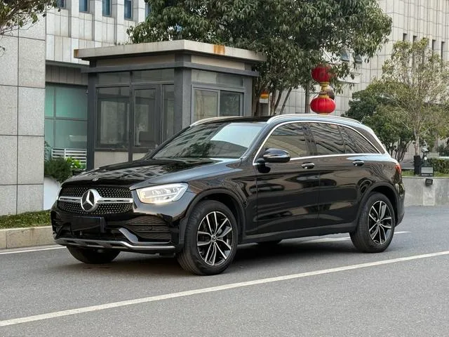 Mercedes-Benz GLC 2021 GLC 260 L 4MATIC De lujo exterior foto 1 Mercedes-Benz GLC 2021 GLC 260 L 4MATIC De lujo exterior foto 1