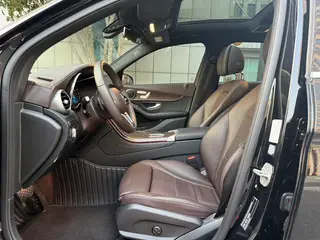 Mercedes-Benz GLC 2021 GLC 260 L 4MATIC De lujo interior foto 17 Mercedes-Benz GLC 2021 GLC 260 L 4MATIC De lujo interior foto 17