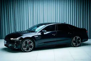 Audi A7L 2024 45 TFSI quattro Edición Black Samurai