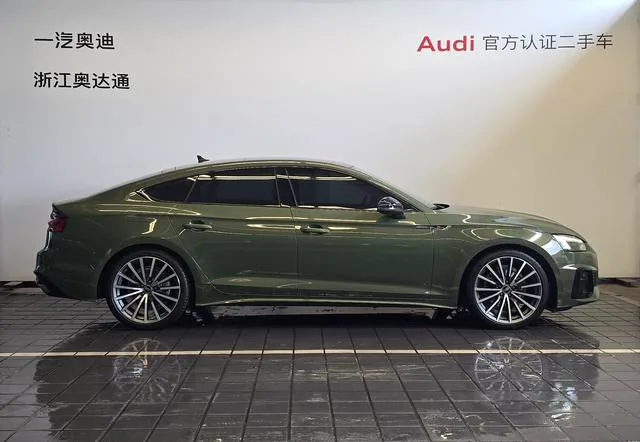 Audi A5 2024 Sportback 40 TFSI quattro Deluxe Dynamic exterior photo 3 Audi A5 2024 Sportback 40 TFSI quattro Deluxe Dynamic exterior photo 3
