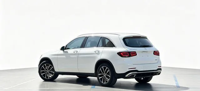 Mercedes-Benz GLC 2022 Reforma GLC 300 L 4MATIC De lujo exterior foto 4 Mercedes-Benz GLC 2022 Reforma GLC 300 L 4MATIC De lujo exterior foto 4