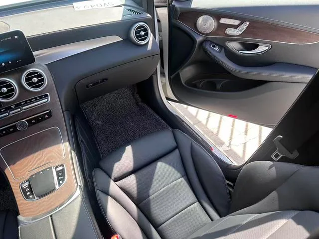 Mercedes-Benz GLC 2022 Reforma GLC 300 L 4MATIC De lujo interior foto 8 Mercedes-Benz GLC 2022 Reforma GLC 300 L 4MATIC De lujo interior foto 8