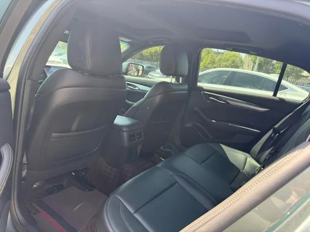 Cadillac CT5 2022 28T Luxury type exterior photo 5 Cadillac CT5 2022 28T Luxury type exterior photo 5