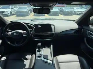 Cadillac CT5 2022 28T Luxury type interior photo 8 Cadillac CT5 2022 28T Luxury type interior photo 8