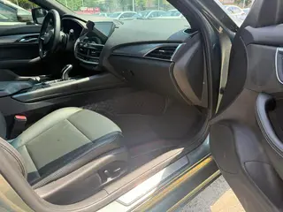 Cadillac CT5 2022 28T Luxury type interior photo 10 Cadillac CT5 2022 28T Luxury type interior photo 10