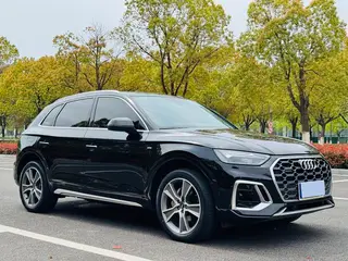 Audi Q5L 2022 Restyling 40T Deluxe Dynamic exterior photo 2