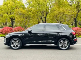 Audi Q5L 2022 Restyling 40T Deluxe Dynamic exterior photo 4