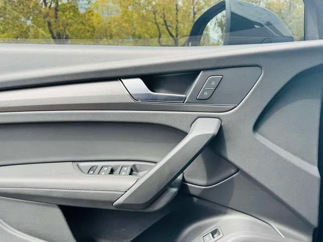 Audi Q5L 2022 Restyling 40T Deluxe Dynamic interior photo 15