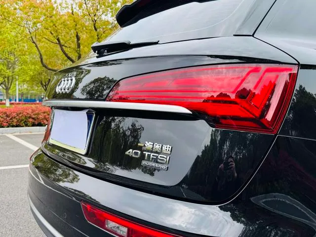 Audi Q5L 2022 Restyling 40T Deluxe Dynamic interior photo 17