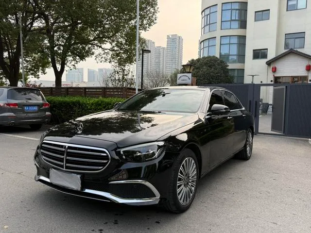 Mercedes-Benz E-Class 2023 E 300 L Luxury type Passenger car exterior photo 1 Mercedes-Benz E-Class 2023 E 300 L Luxury type Passenger car exterior photo 1