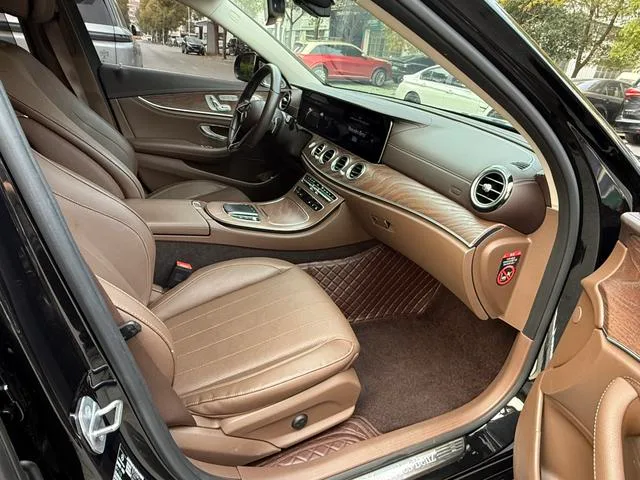 Mercedes-Benz E-Class 2023 E 300 L Luxury type Passenger car interior photo 9 Mercedes-Benz E-Class 2023 E 300 L Luxury type Passenger car interior photo 9