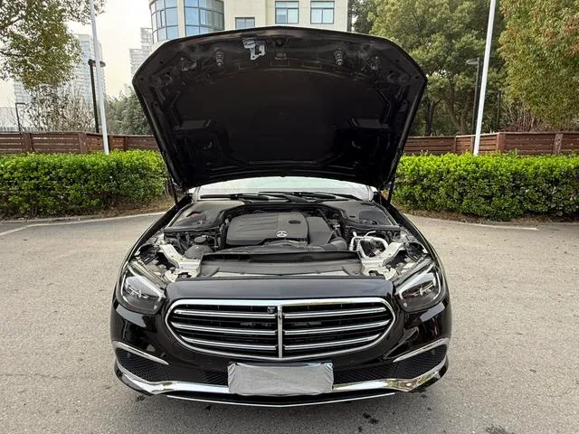 Mercedes-Benz E-Class 2023 E 300 L Luxury type Passenger car interior photo 16 Mercedes-Benz E-Class 2023 E 300 L Luxury type Passenger car interior photo 16