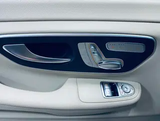 Mercedes-Benz V-Class 2022 V 260 Versión piloto interior foto 17 Mercedes-Benz V-Class 2022 V 260 Versión piloto interior foto 17