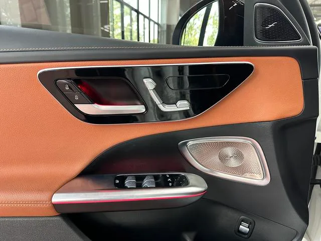 Mercedes-Benz C-Class 2023 C 260 L Hao Night Sports Edition interior photo 15 Mercedes-Benz C-Class 2023 C 260 L Hao Night Sports Edition interior photo 15