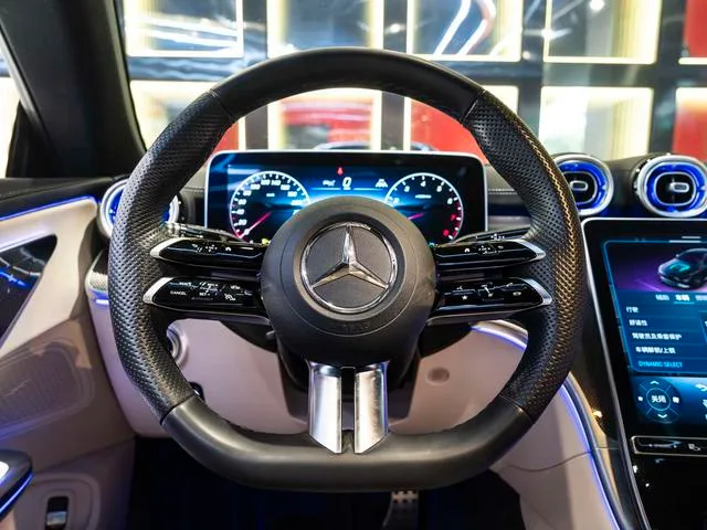 Mercedes-Benz CLE 2024 CLE 260 Coupé interior foto 16 Mercedes-Benz CLE 2024 CLE 260 Coupé interior foto 16