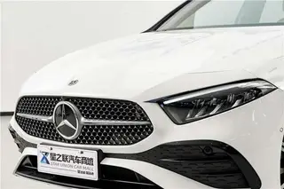 Mercedes-Benz A-Class 2025 A 200 L Version mode extérieur photo 4 Mercedes-Benz A-Class 2025 A 200 L Version mode extérieur photo 4