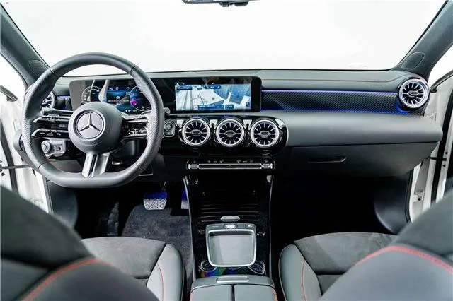 Mercedes-Benz A-Class 2025 A 200 L Version mode intérieur photo 12 Mercedes-Benz A-Class 2025 A 200 L Version mode intérieur photo 12