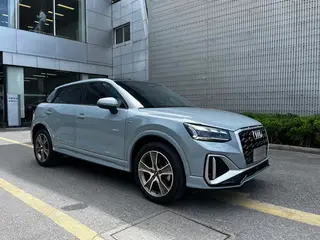 Audi Q2L 2024 35 TFSI Tipo dinámico de moda exterior foto 3 Audi Q2L 2024 35 TFSI Tipo dinámico de moda exterior foto 3