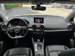 Audi Q2L 2024 35 TFSI Tipo dinámico de moda interior foto 12 Audi Q2L 2024 35 TFSI Tipo dinámico de moda interior foto 12