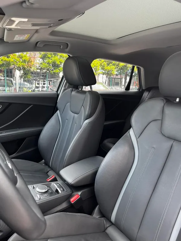 Audi Q2L 2024 35 TFSI Tipo dinámico de moda interior foto 15 Audi Q2L 2024 35 TFSI Tipo dinámico de moda interior foto 15