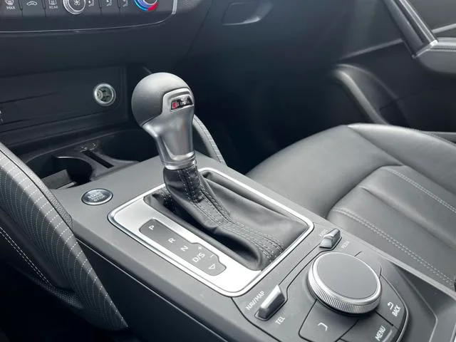 Audi Q2L 2024 35 TFSI Tipo dinámico de moda interior foto 17 Audi Q2L 2024 35 TFSI Tipo dinámico de moda interior foto 17
