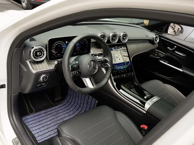 Mercedes-Benz C-Class 2025 C 260 L Hao Night Sports Edition interior photo 11 Mercedes-Benz C-Class 2025 C 260 L Hao Night Sports Edition interior photo 11