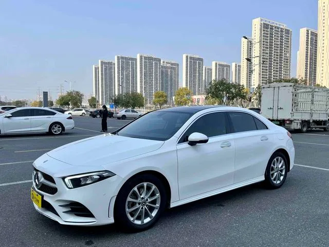 Mercedes-Benz A-Class 2022 Restyling A 200 L Sport Sedan Fashion Edition exterior photo 1 Mercedes-Benz A-Class 2022 Restyling A 200 L Sport Sedan Fashion Edition exterior photo 1