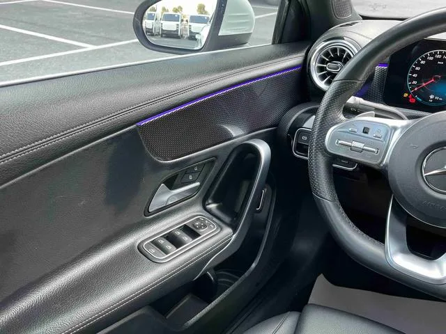 Mercedes-Benz A-Class 2022 Restyling A 200 L Sport Sedan Fashion Edition interior photo 19 Mercedes-Benz A-Class 2022 Restyling A 200 L Sport Sedan Fashion Edition interior photo 19