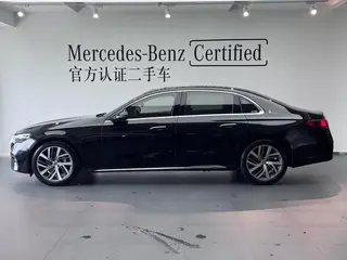 Mercedes-Benz E-Class 2024 Restyling E 300 L Fashionable Passenger car interior photo 15 Mercedes-Benz E-Class 2024 Restyling E 300 L Fashionable Passenger car interior photo 15