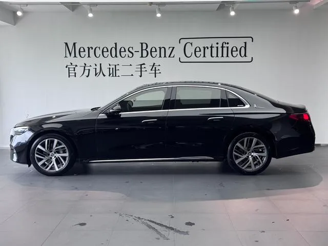 Mercedes-Benz E-Class 2024 Restyling E 300 L Fashionable Passenger car interior photo 15 Mercedes-Benz E-Class 2024 Restyling E 300 L Fashionable Passenger car interior photo 15