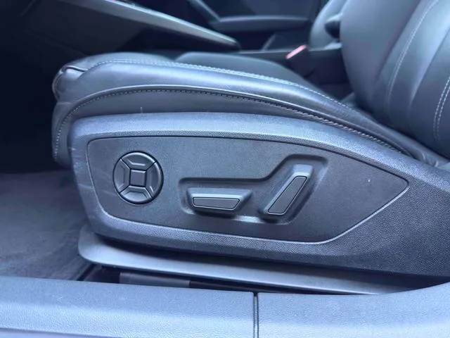 Audi A3 2023 Sportback 35 TFSI Lujo y elegante interior foto 11 Audi A3 2023 Sportback 35 TFSI Lujo y elegante interior foto 11