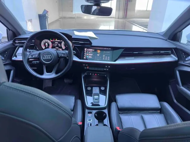 Audi A3 2023 Sportback 35 TFSI Lujo y elegante interior foto 14 Audi A3 2023 Sportback 35 TFSI Lujo y elegante interior foto 14
