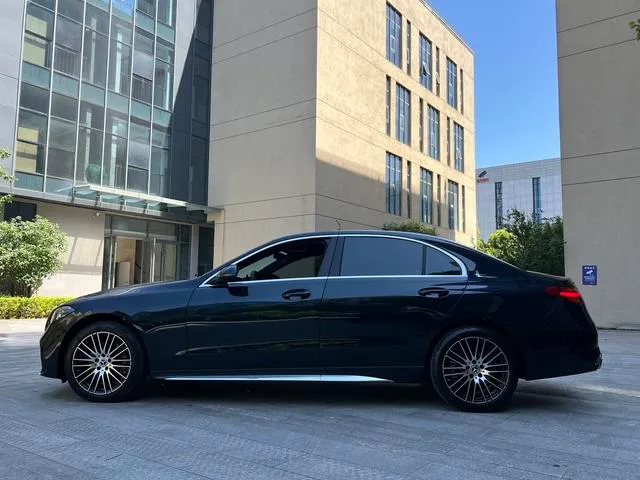 Mercedes-Benz C-Class 2024 C 260 L Sports version exterior photo 3 Mercedes-Benz C-Class 2024 C 260 L Sports version exterior photo 3