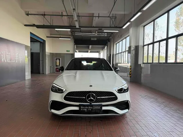 Mercedes-Benz C-Class 2025 Restyling C 260 L Hao Night Sports Edition exterior photo 2 Mercedes-Benz C-Class 2025 Restyling C 260 L Hao Night Sports Edition exterior photo 2