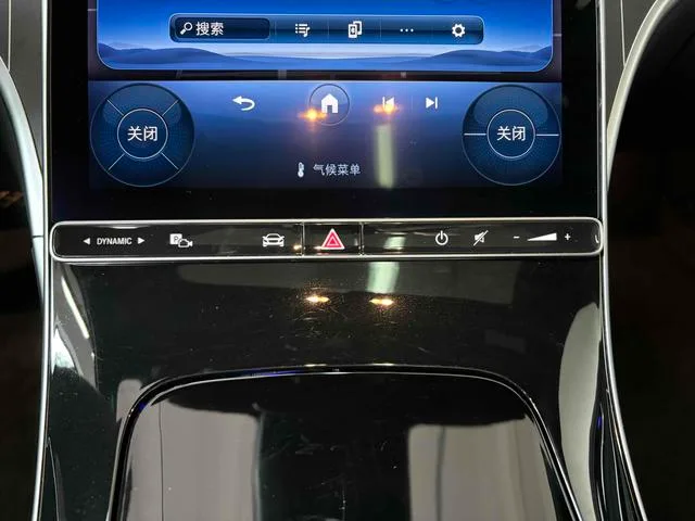 Mercedes-Benz C-Class 2025 Restyling C 260 L Hao Night Sports Edition interior photo 13 Mercedes-Benz C-Class 2025 Restyling C 260 L Hao Night Sports Edition interior photo 13