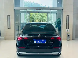 Mercedes-Benz E-Class 2025 E 300 L Luxury type Passenger car interior photo 8 Mercedes-Benz E-Class 2025 E 300 L Luxury type Passenger car interior photo 8