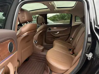 Mercedes-Benz E-Class 2022 Trois lifting E 300 L Style tendance Voiture intérieur photo 8 Mercedes-Benz E-Class 2022 Trois lifting E 300 L Style tendance Voiture intérieur photo 8