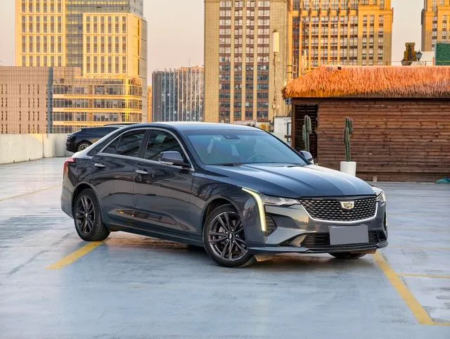 Cadillac CT4 2021 28T Luxury type exterior photo 3 Cadillac CT4 2021 28T Luxury type exterior photo 3