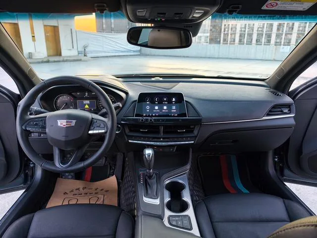 Cadillac CT4 2021 28T Luxury type interior photo 9 Cadillac CT4 2021 28T Luxury type interior photo 9