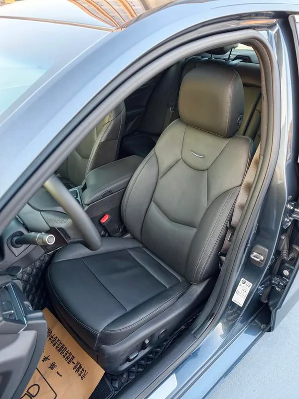 Cadillac CT4 2021 28T Luxury type interior photo 11 Cadillac CT4 2021 28T Luxury type interior photo 11