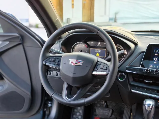 Cadillac CT4 2021 28T Luxury type interior photo 12 Cadillac CT4 2021 28T Luxury type interior photo 12