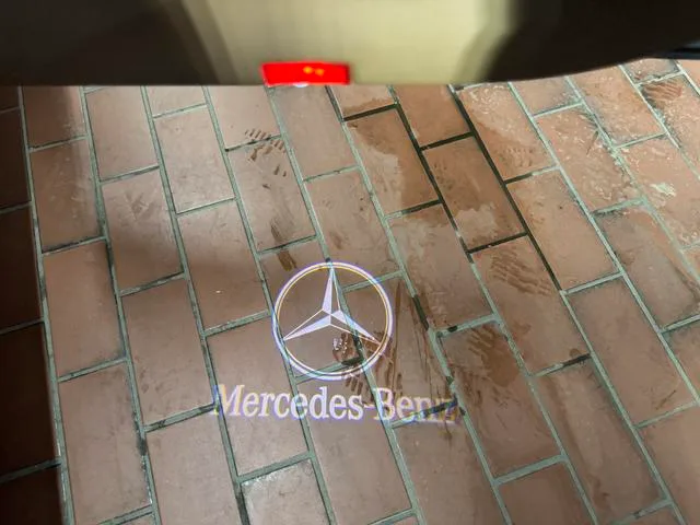 Mercedes-Benz E-Class 2023 E 300 L Luxury type Passenger car interior photo 19