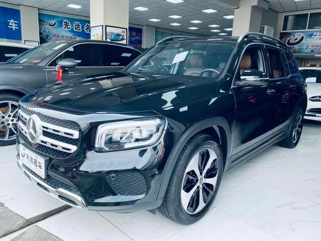 Mercedes-Benz GLB 2023 GLB 220 Fashionable exterior photo 1 Mercedes-Benz GLB 2023 GLB 220 Fashionable exterior photo 1